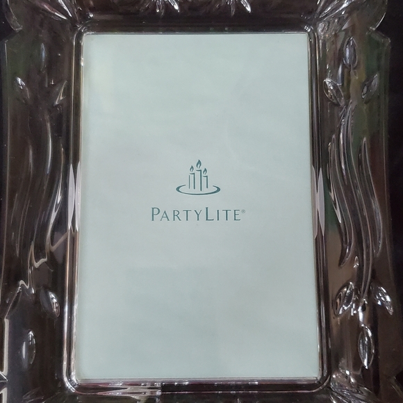 SOLD Crystal music box and picture frame - Picture 2 of 9